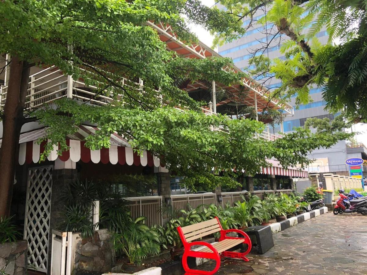Hotel Kenari Pantai Makassar Exterior foto