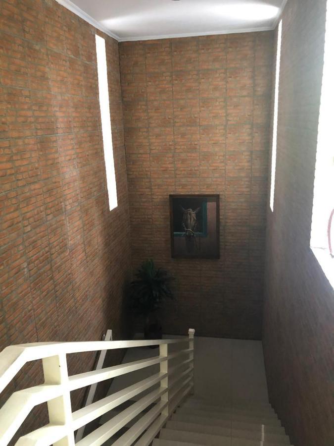 Hotel Kenari Pantai Makassar Exterior foto
