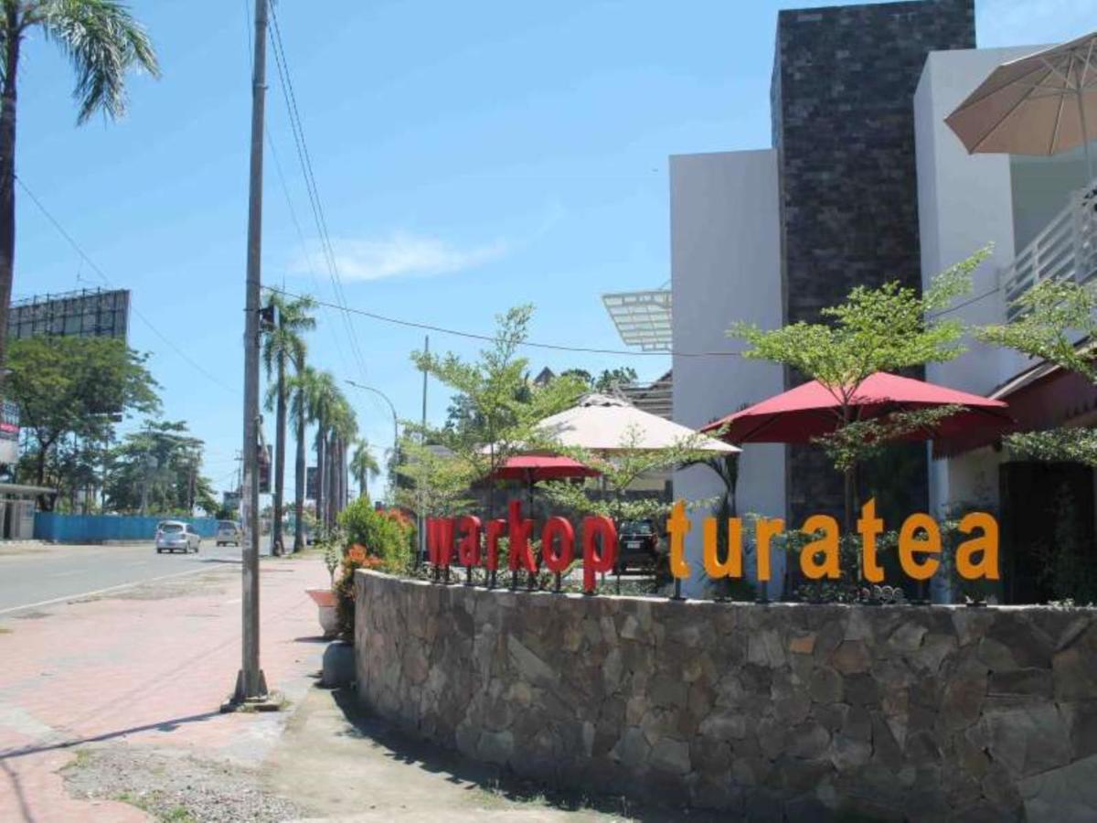Hotel Kenari Pantai Makassar Exterior foto